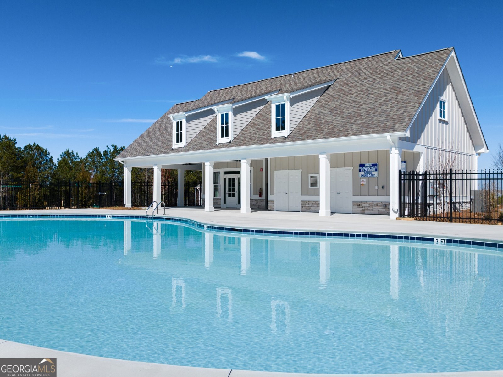 8204 Elkhorn Drive Fairburn - 45