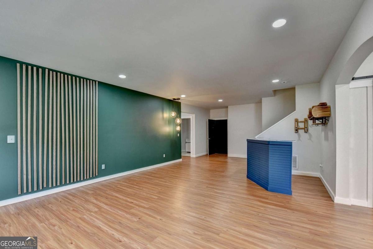 765 GROVE VALLEY Drive Cumming - 74