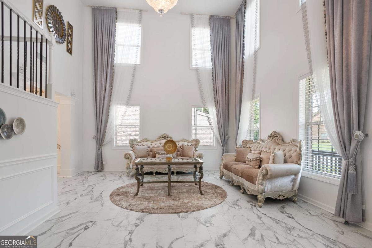 785 Streamview Way Alpharetta - 1