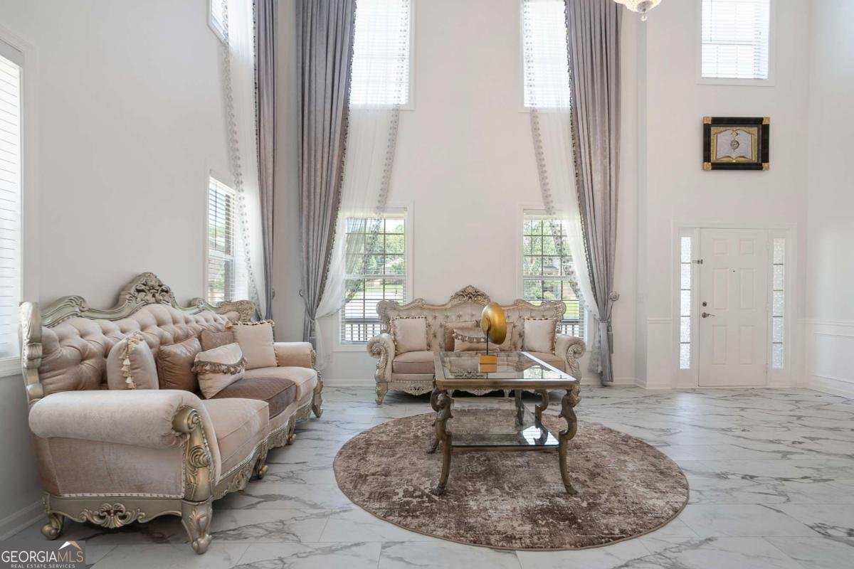 785 Streamview Way Alpharetta - 2