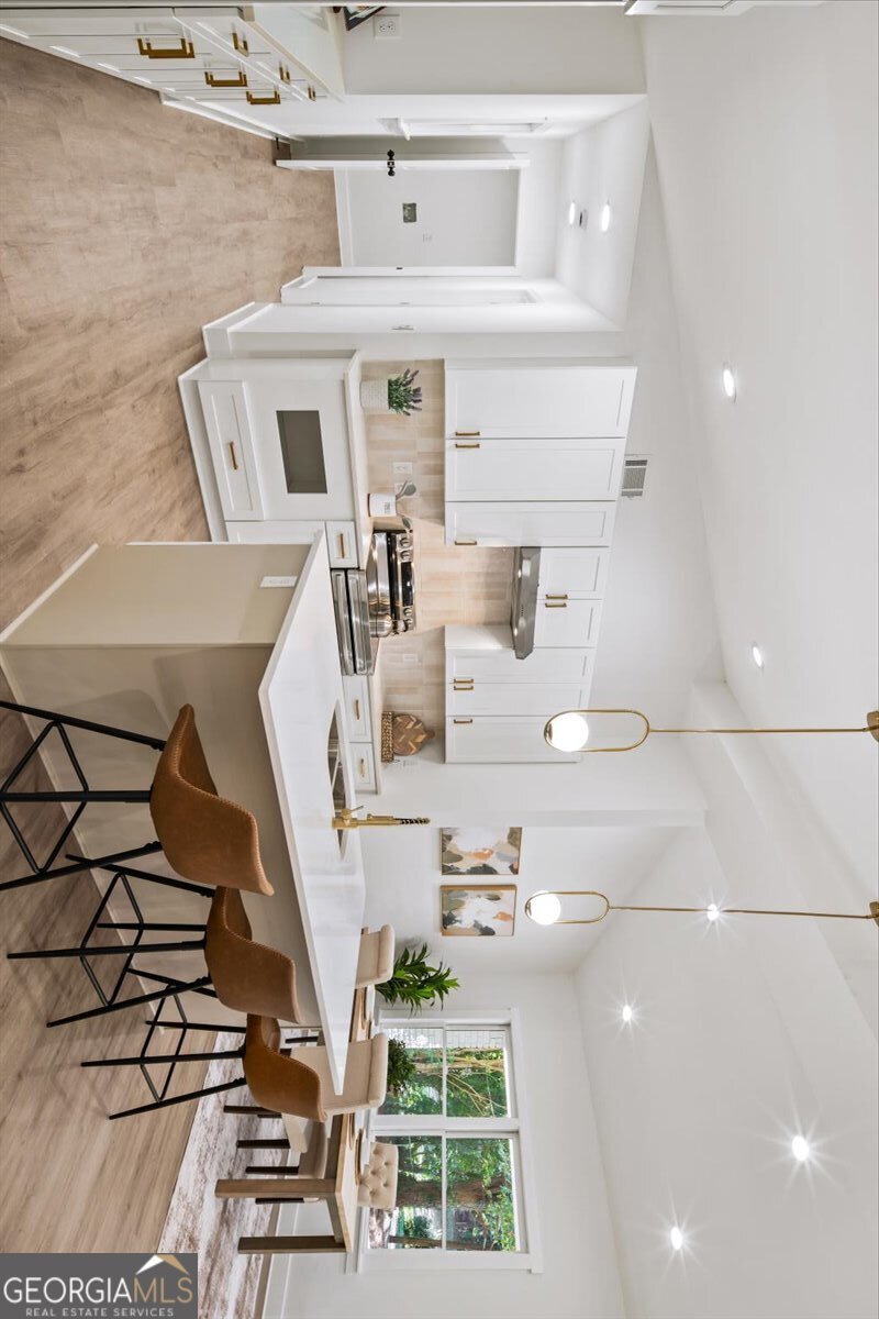 2115 Honeysuckle Lane Atlanta - 3