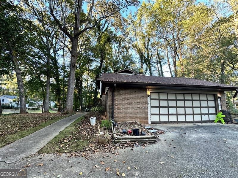 648 BRALORNE Drive Stone Mountain - 44