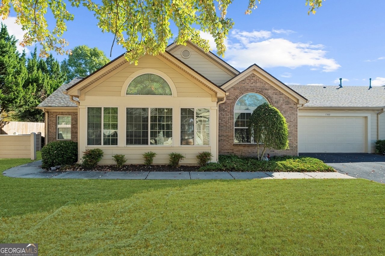 1502 Silver Summit Drive Conyers - 1