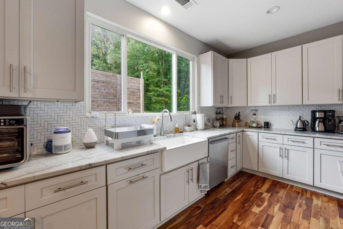 1000 Gresham Avenue Atlanta - 13