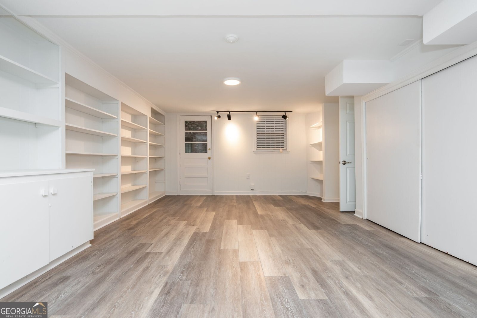 1077 Vistavia Circle Decatur - 28