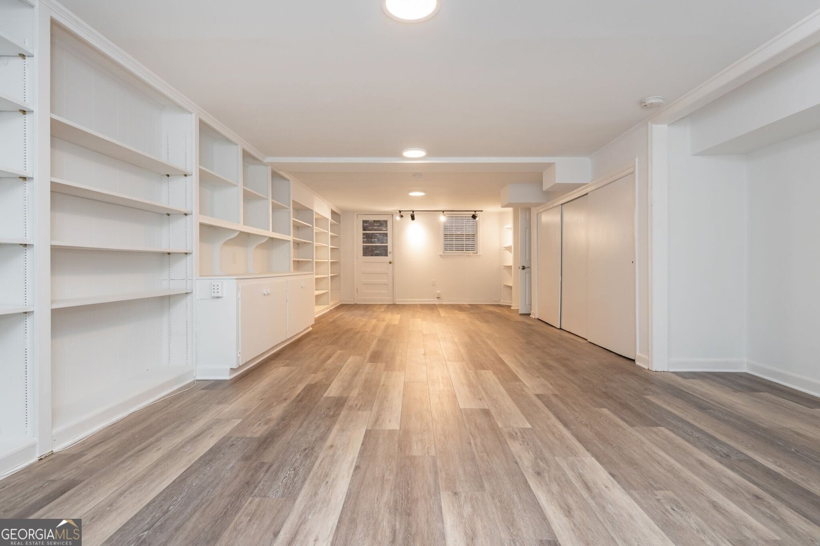 1077 Vistavia Circle Decatur - 29