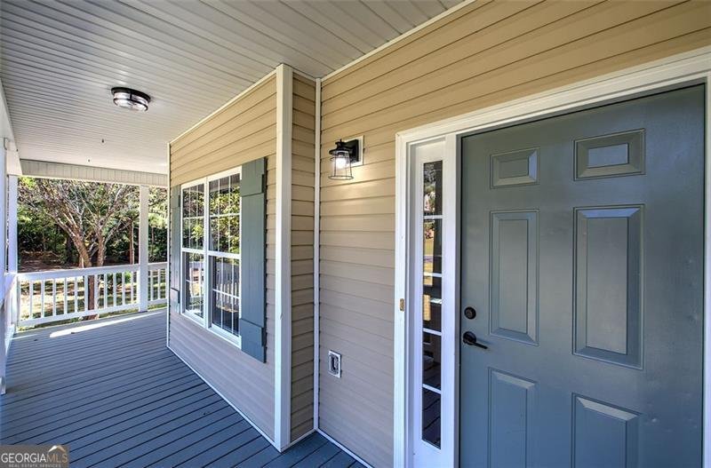 135 GREATWOOD Drive White - 5