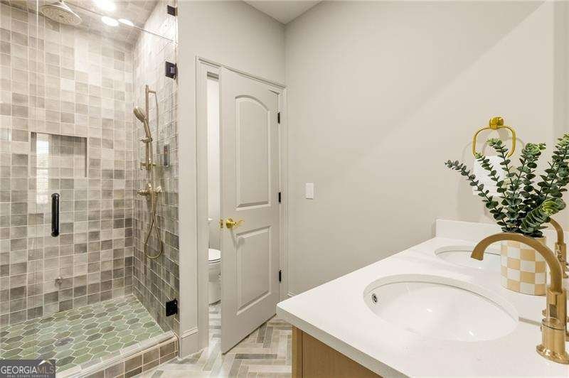 722 Lakeview Avenue Atlanta - 24