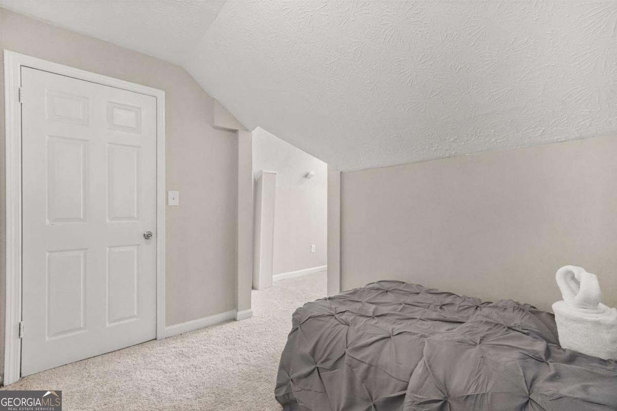 1563 MAYFLOWER Avenue Atlanta - 22