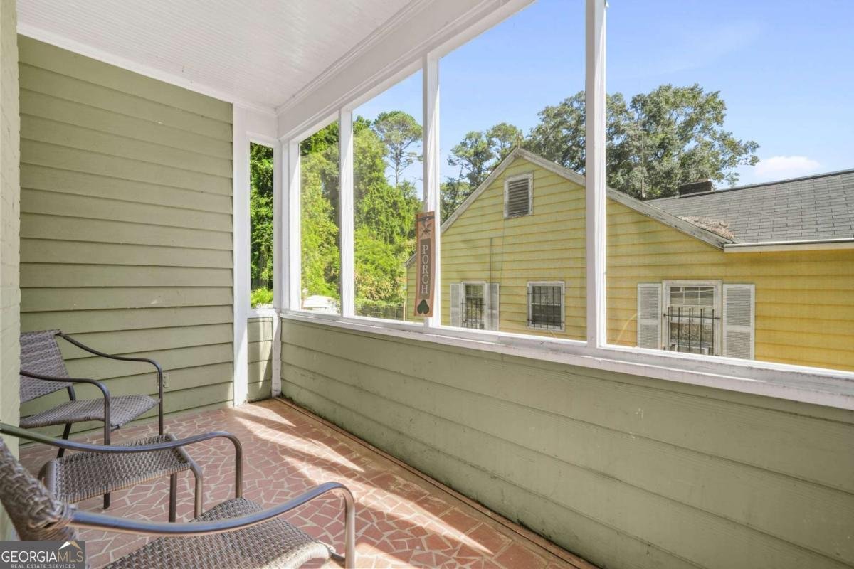 1563 MAYFLOWER Avenue Atlanta - 27