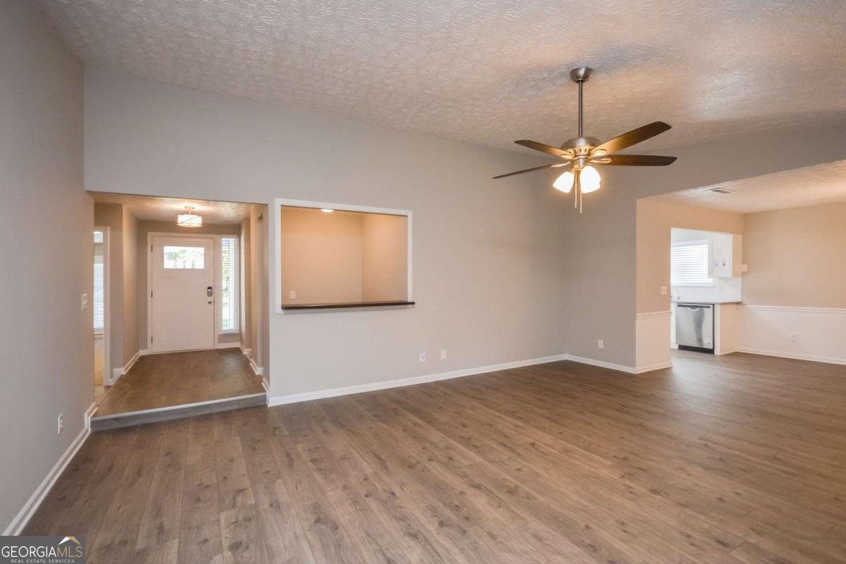 3240 Trotters Walk Circle Snellville - 3