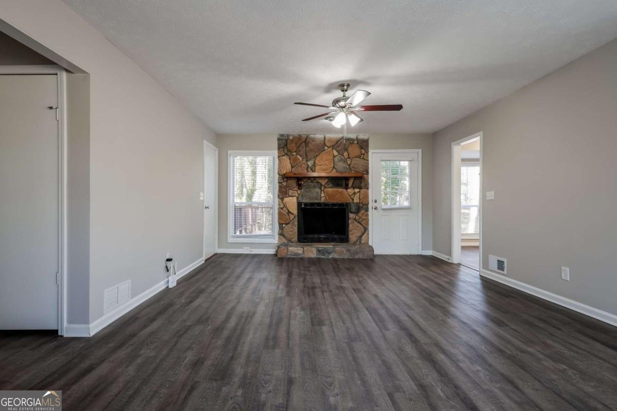 355 Ridgemont Drive Lawrenceville - 13