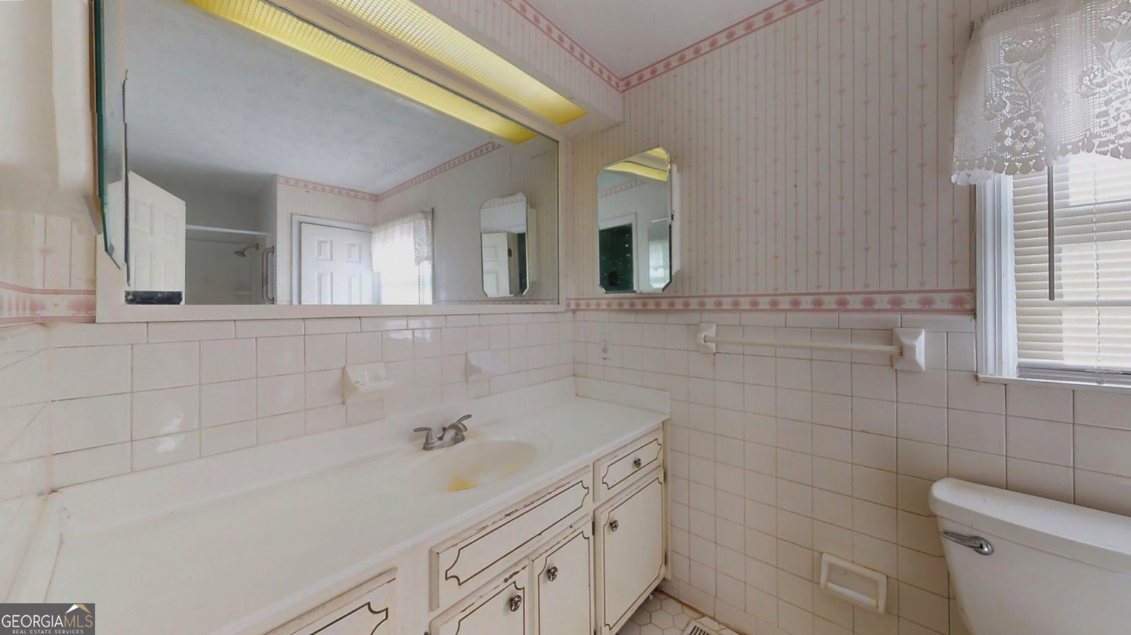 127 Stuart Avenue Lyons - 51