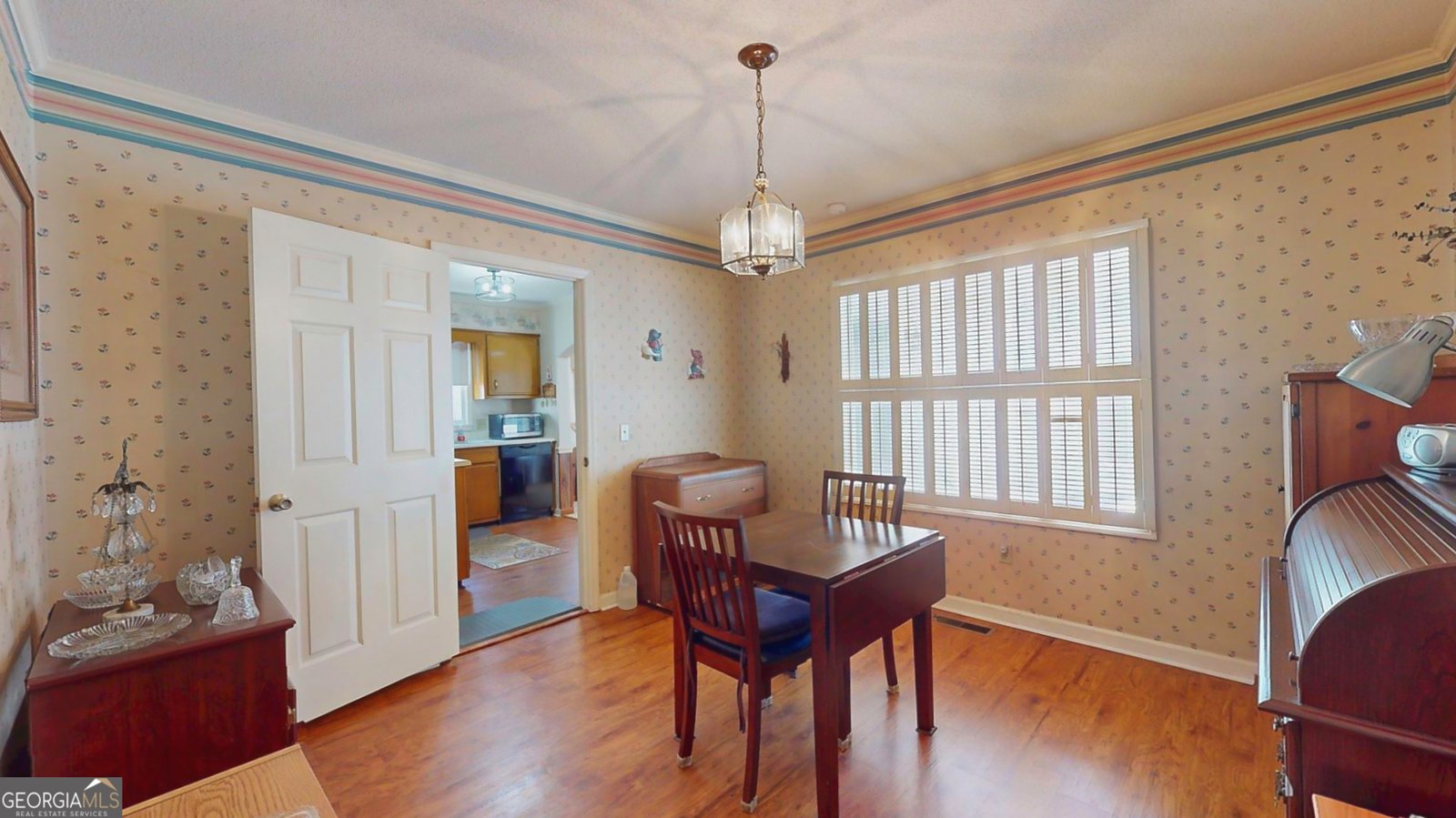 127 Stuart Avenue Lyons - 55