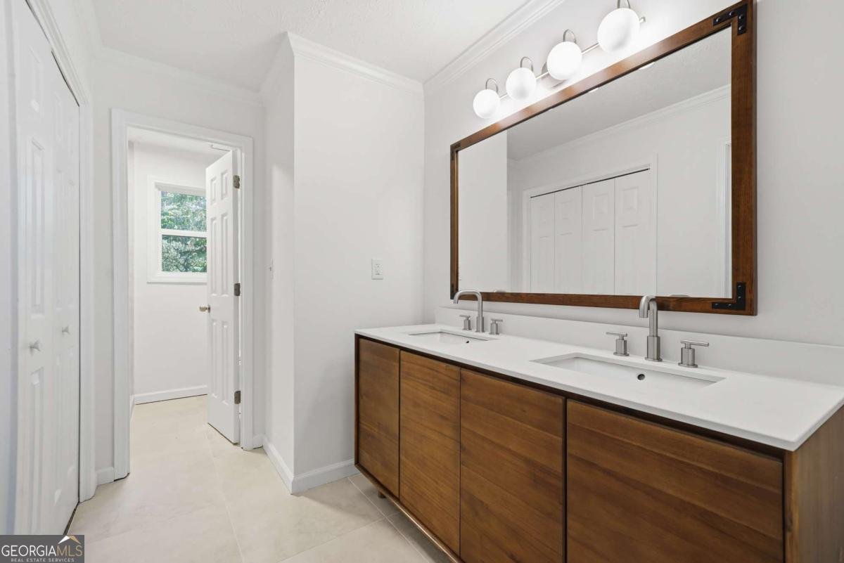 1367 Wenlock Edge Cove Stone Mountain - 15