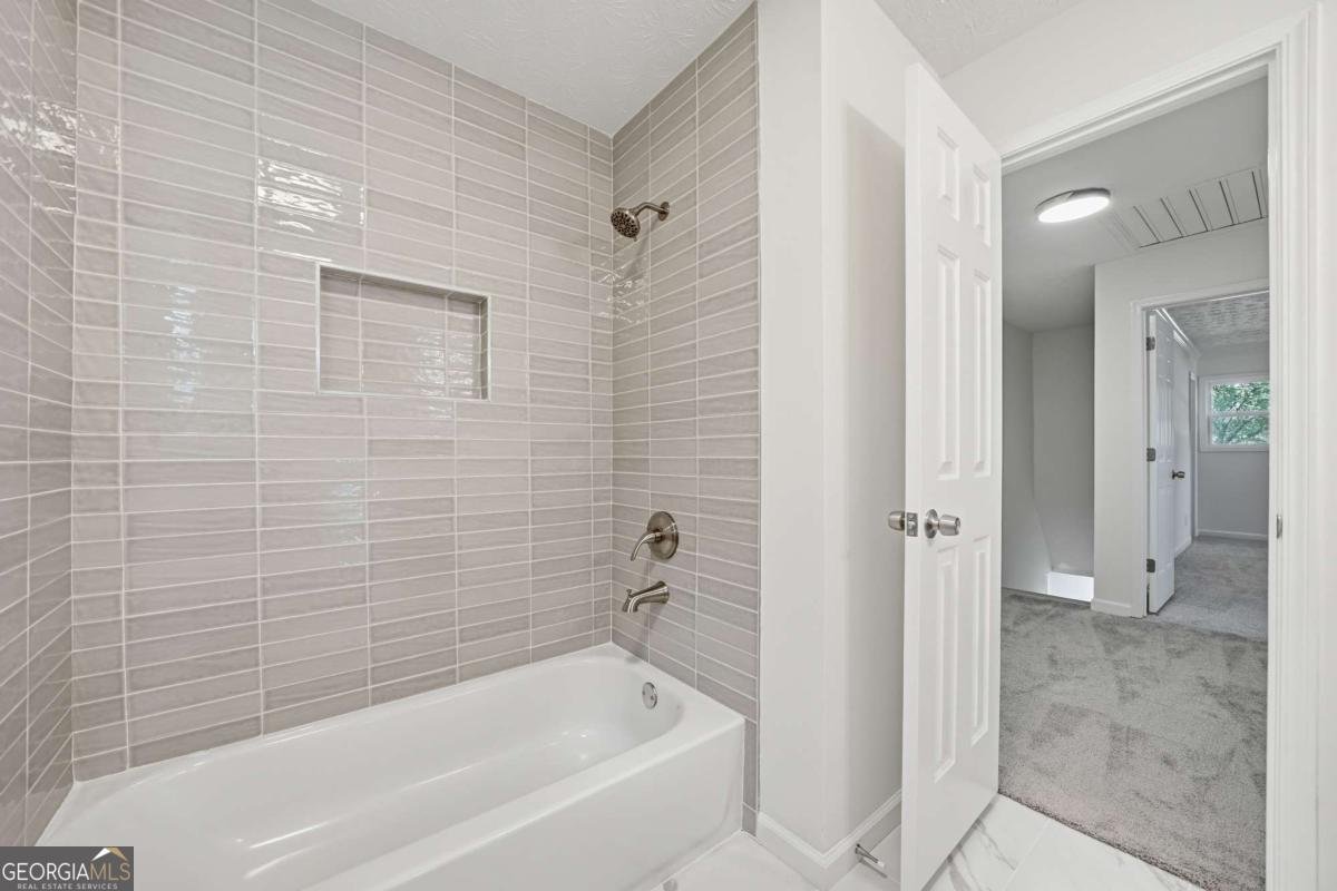 1367 Wenlock Edge Cove Stone Mountain - 19