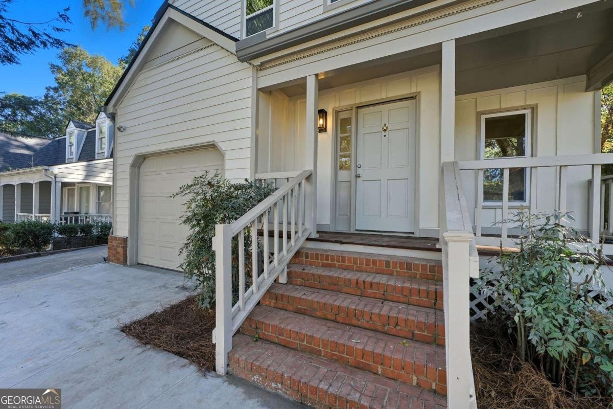 1367 Wenlock Edge Cove Stone Mountain - 2