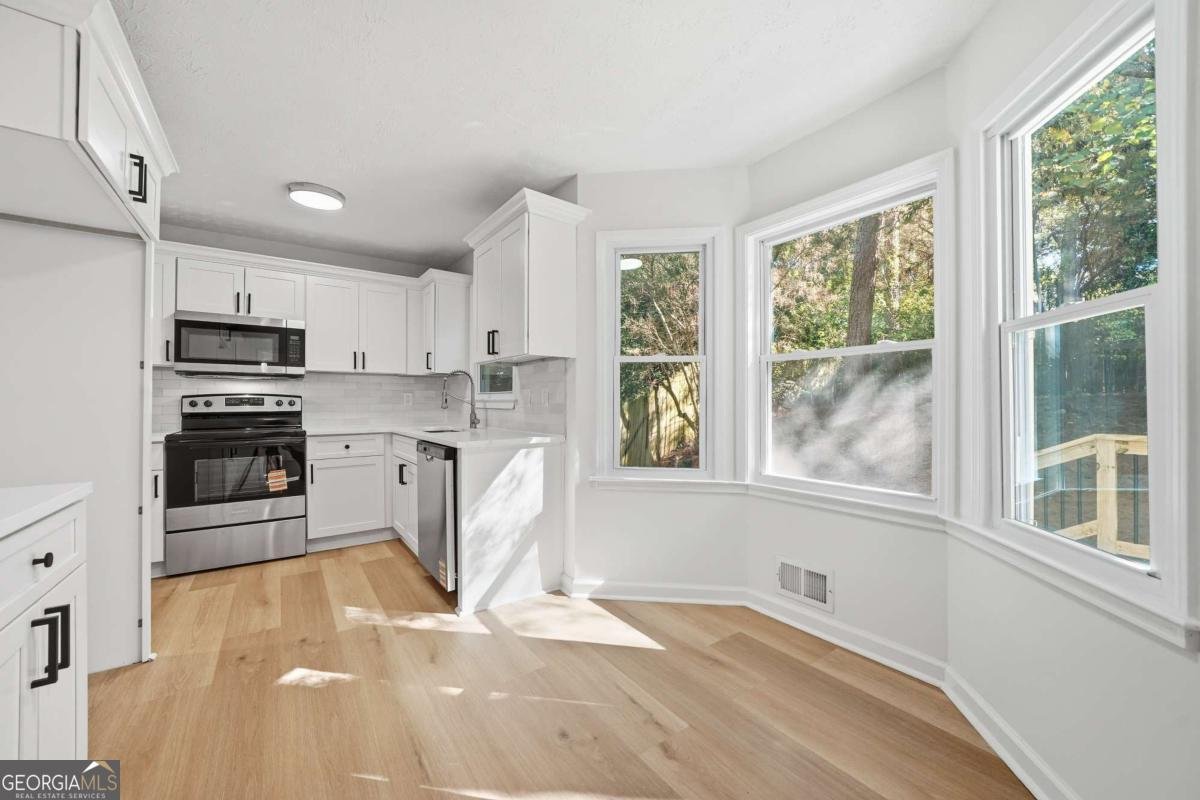 1367 Wenlock Edge Cove Stone Mountain - 44