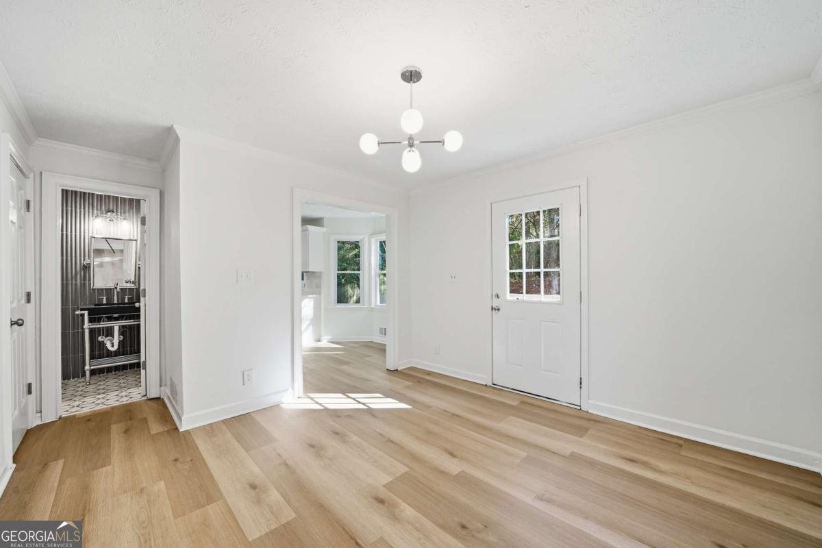 1367 Wenlock Edge Cove Stone Mountain - 7