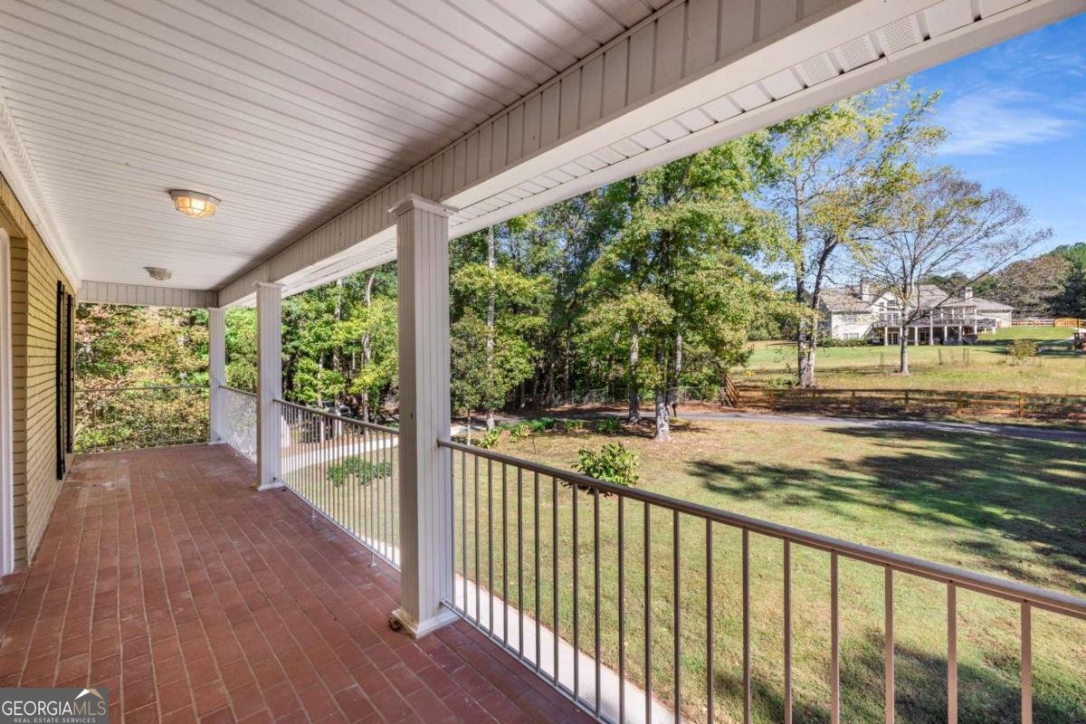 2126 Green Drive Marietta - 24