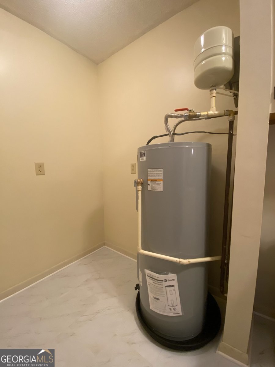 111 Briarwood Drive Warner Robins - 25