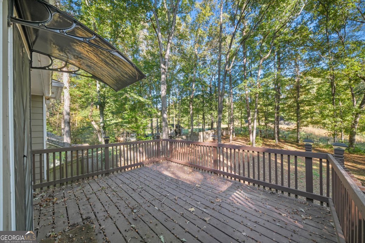 1528 Oakleaf Drive Auburn - 23