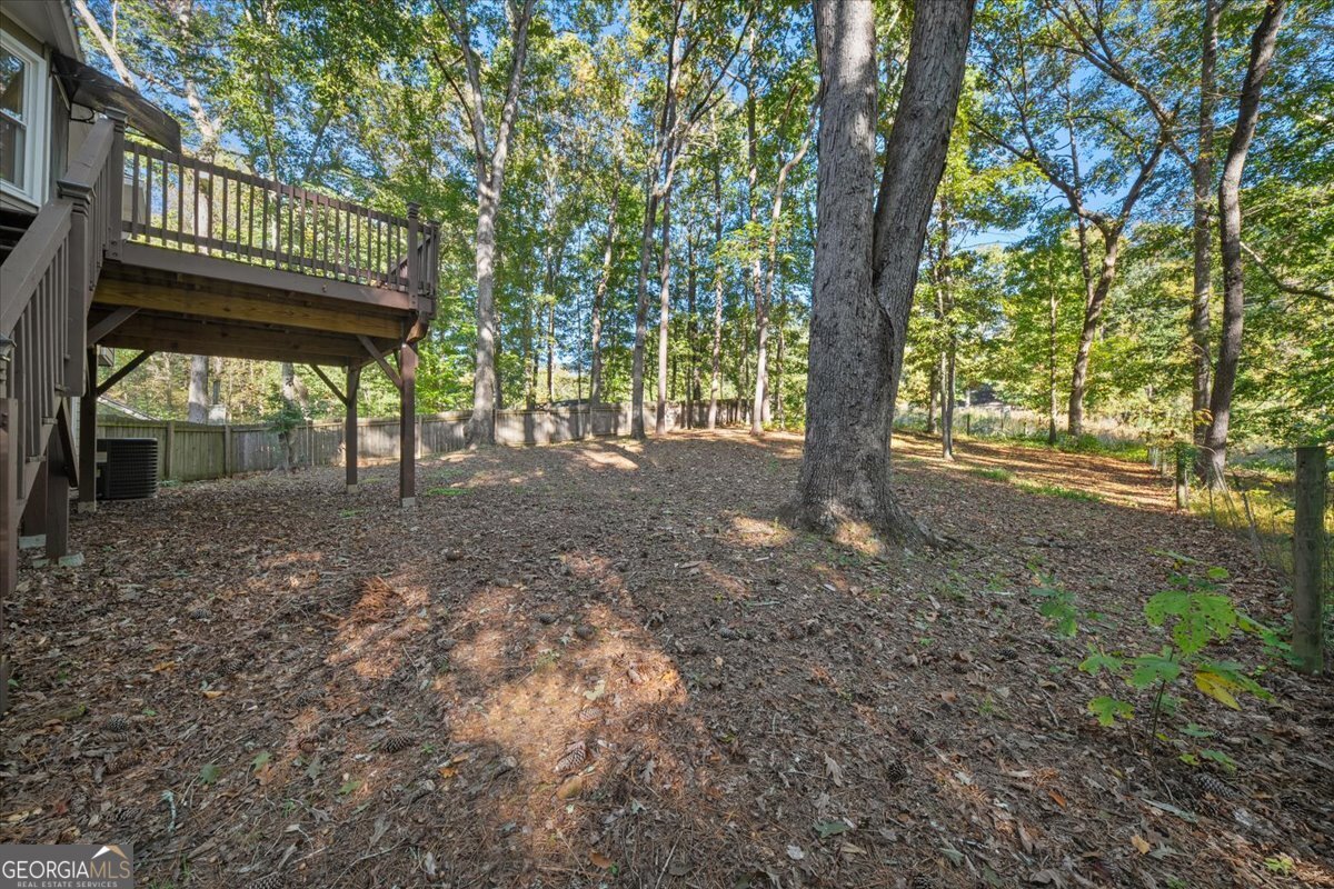 1528 Oakleaf Drive Auburn - 24