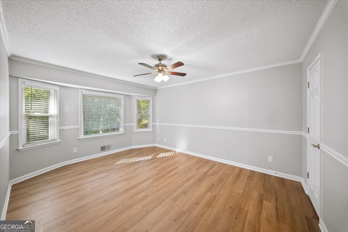 1528 Oakleaf Drive Auburn - 4