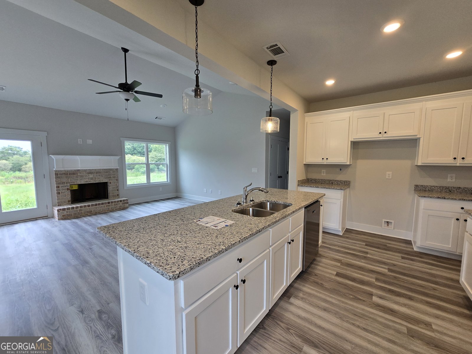 1041 Alaina Avenue Madison - 11