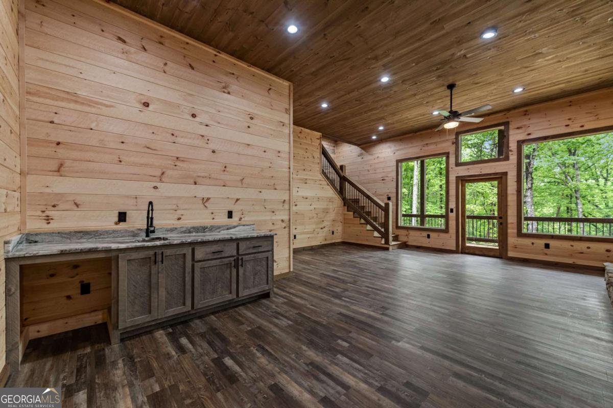 120 Green Ridge Road Blue Ridge - 61