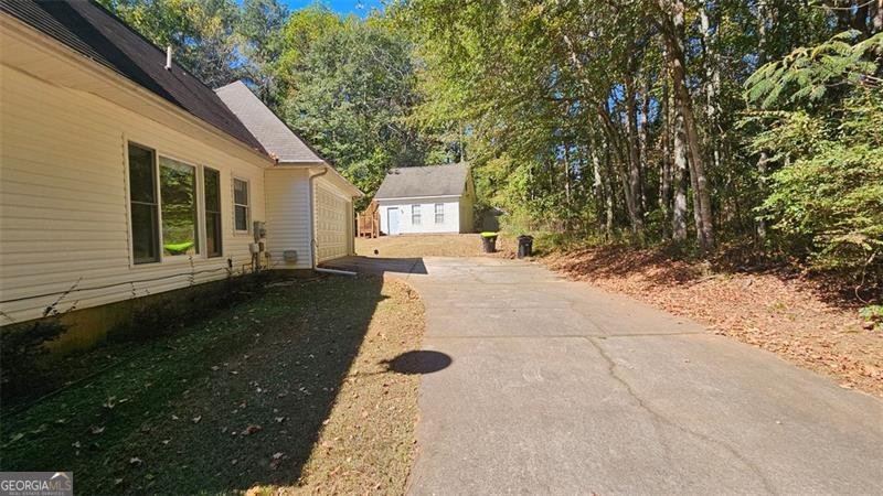 44 HIDDEN LAKES Court Newnan - 32