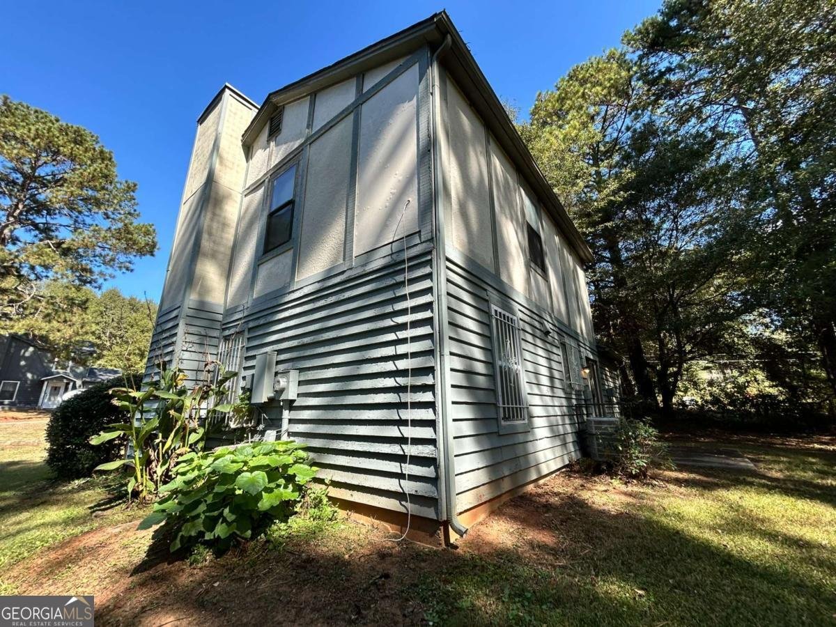 6317 Creekford Lane Lithonia - 17