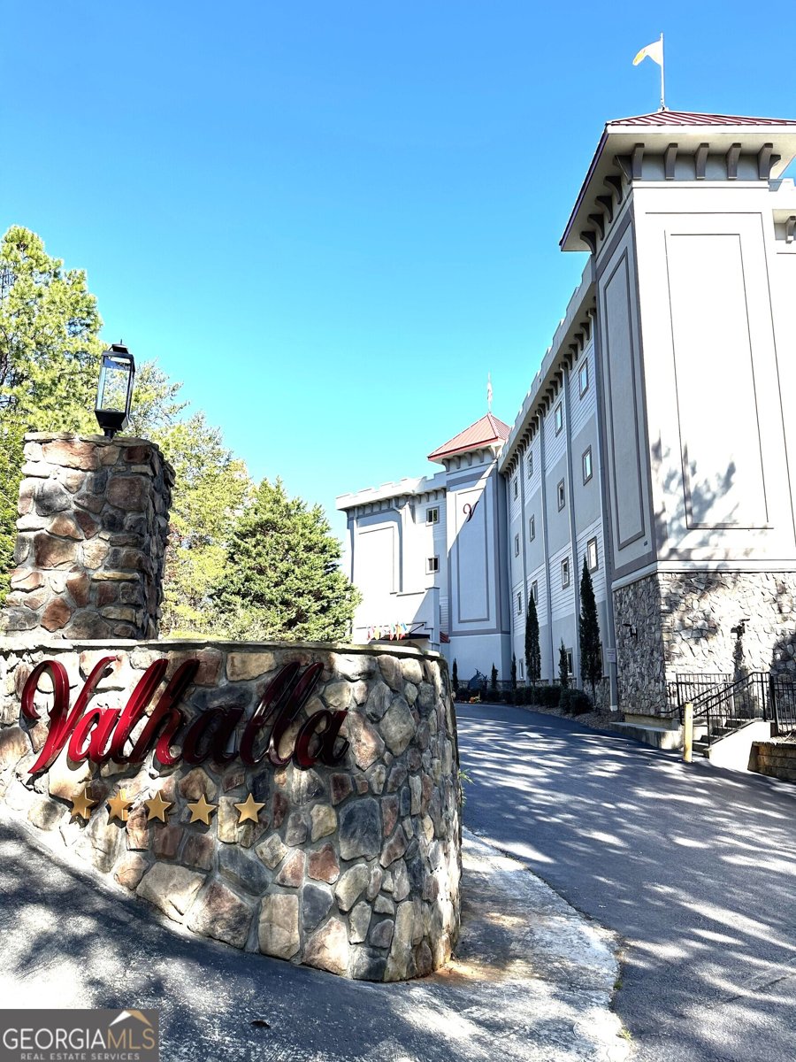 159 Zeppelin Strasse Helen - 14
