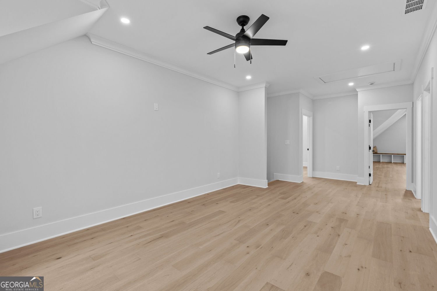 52 St Ives Circle Winder - 32