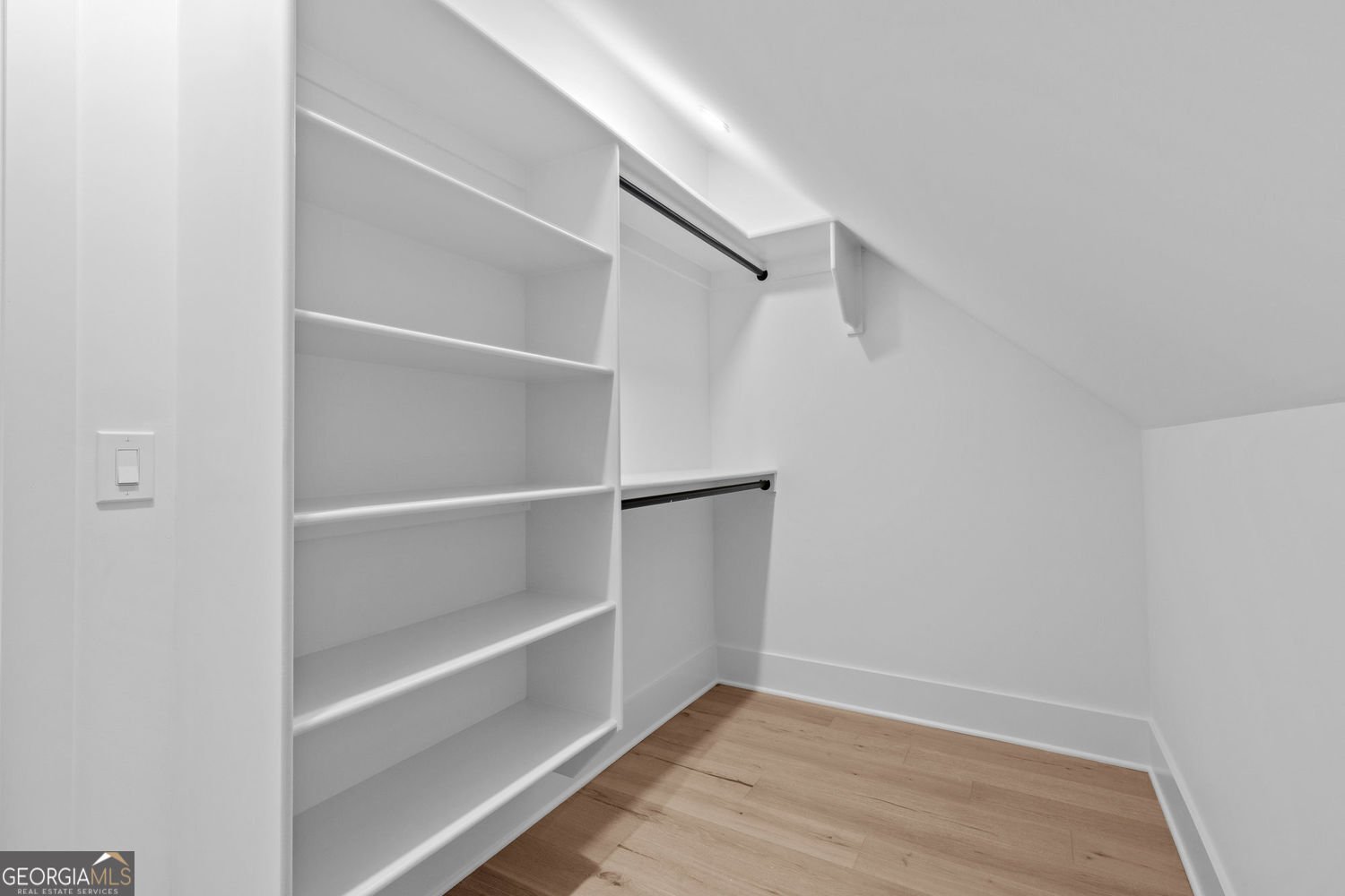52 St Ives Circle Winder - 38