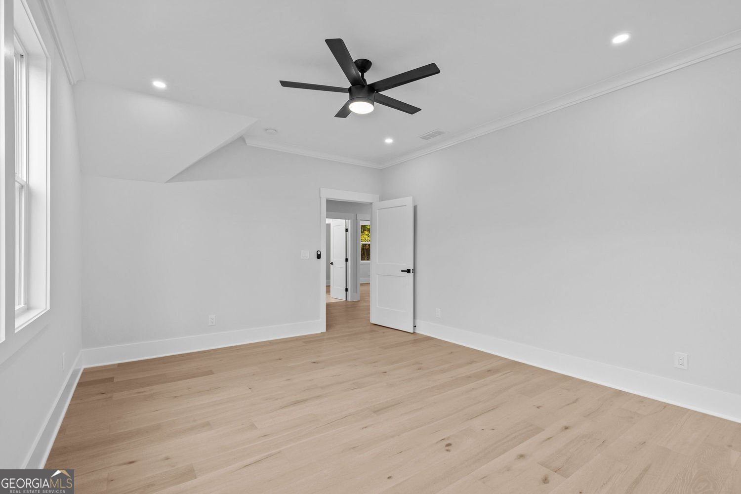 52 St Ives Circle Winder - 44