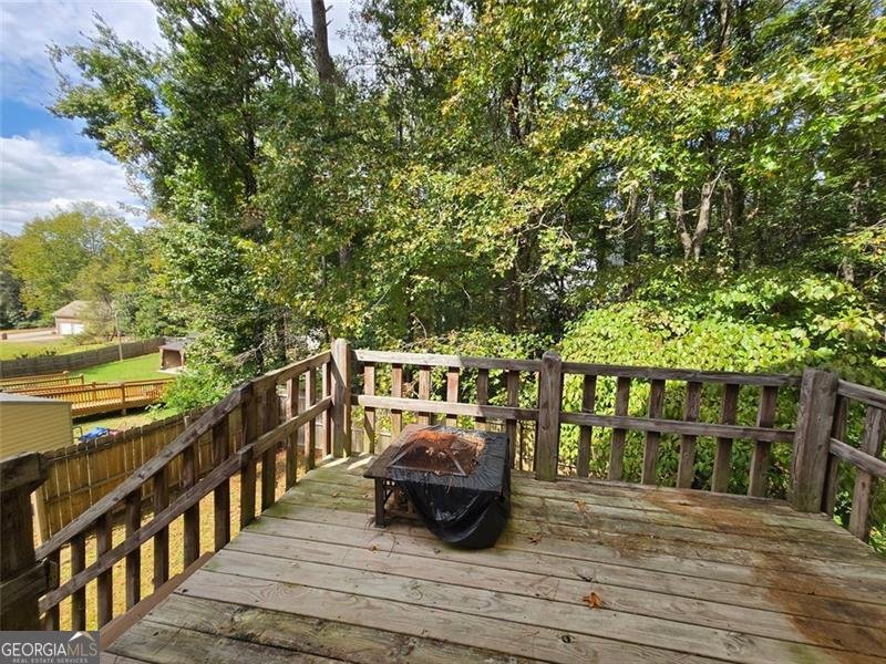 9533 CLEAR LAKE Douglasville - 10