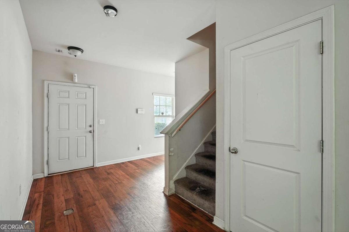 7369 Saint Peter Way Fairburn - 11
