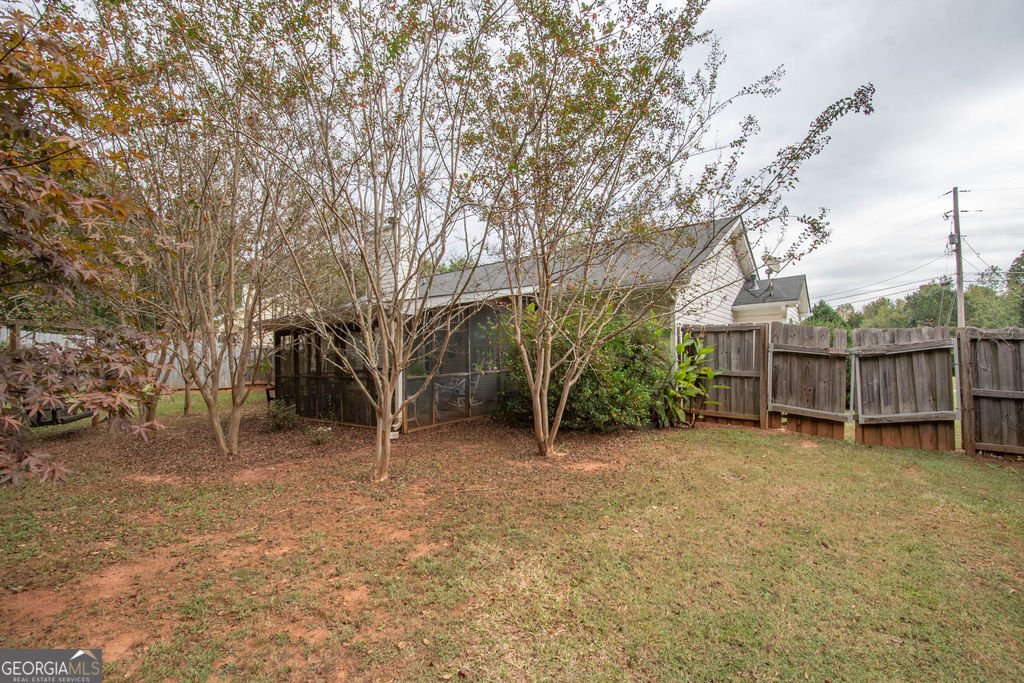 37 Canterbury Drive Grantville - 18