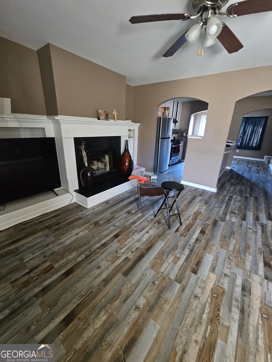 6737 Biscayne Boulevard Rex - 4