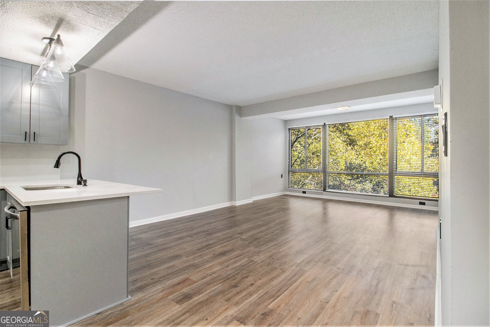 1800 Clairmont Lake Decatur - 11