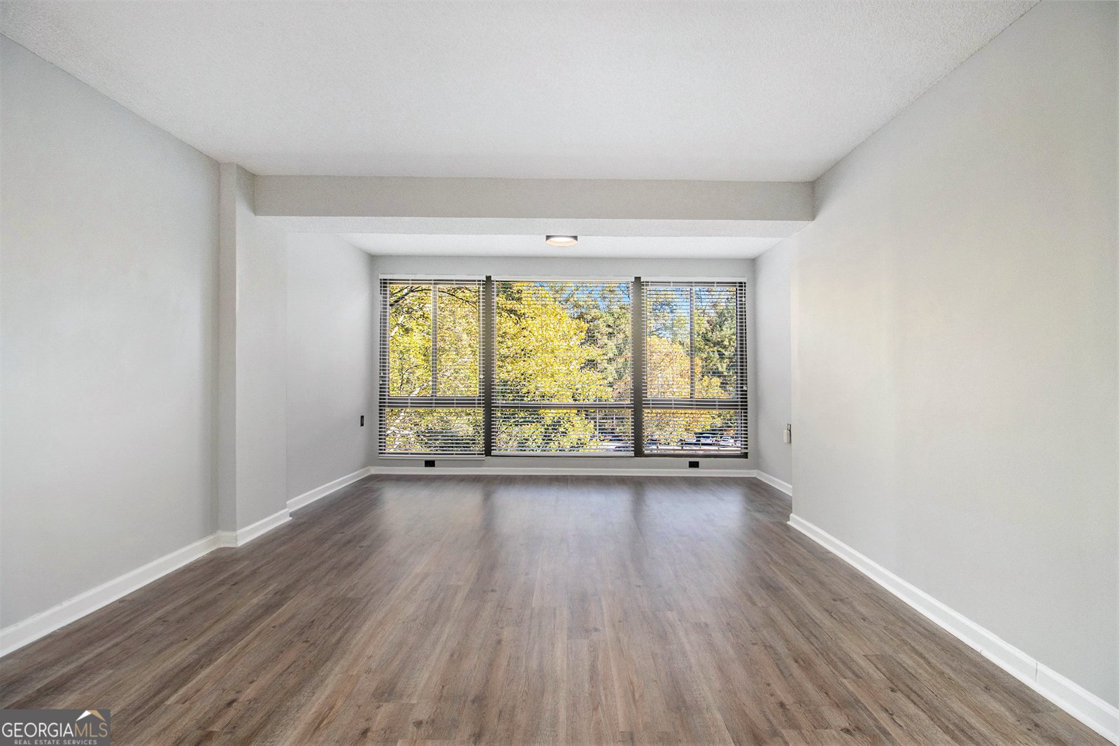 1800 Clairmont Lake Decatur - 7