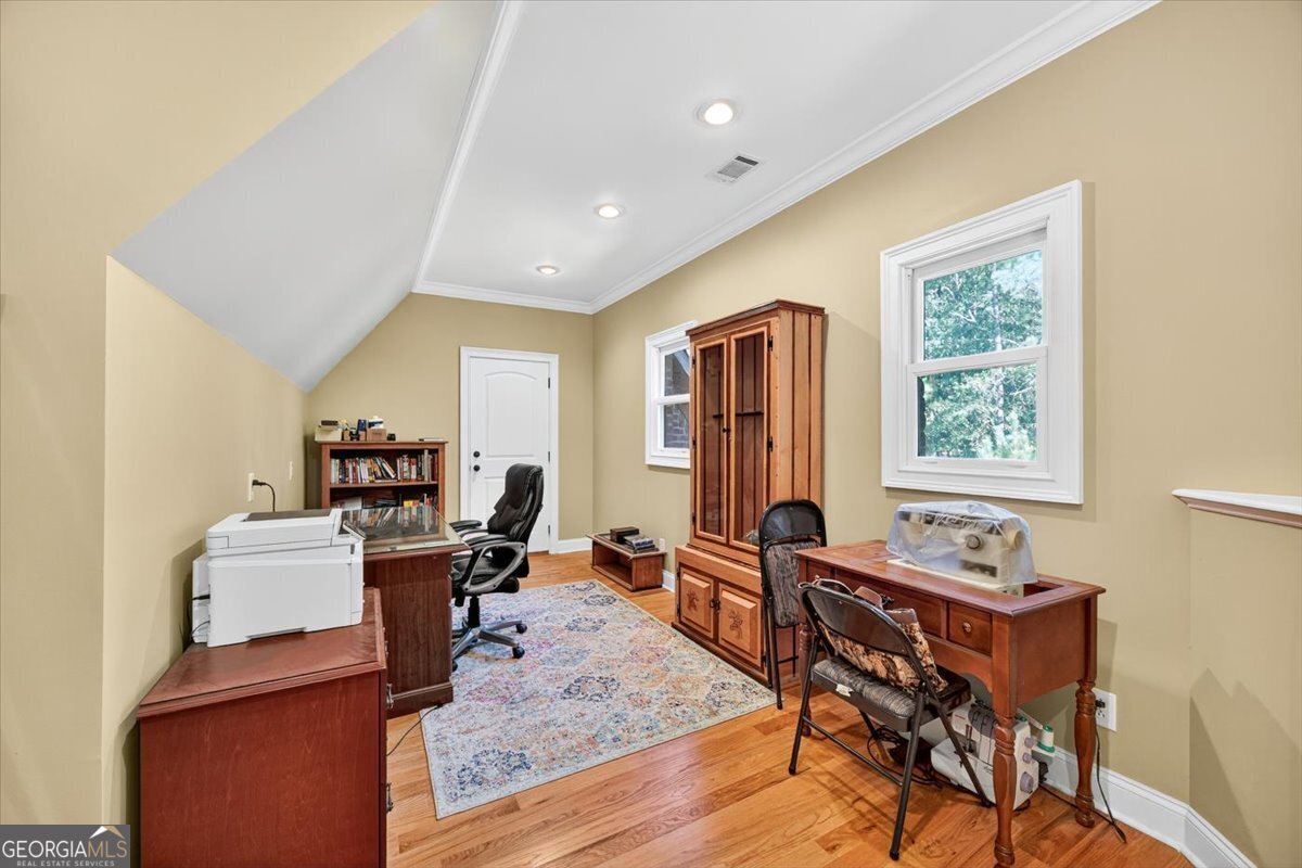 208 Crystal Drive Byron - 44