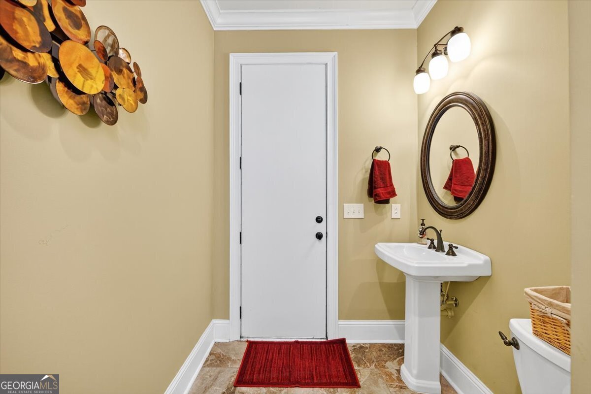 208 Crystal Drive Byron - 63