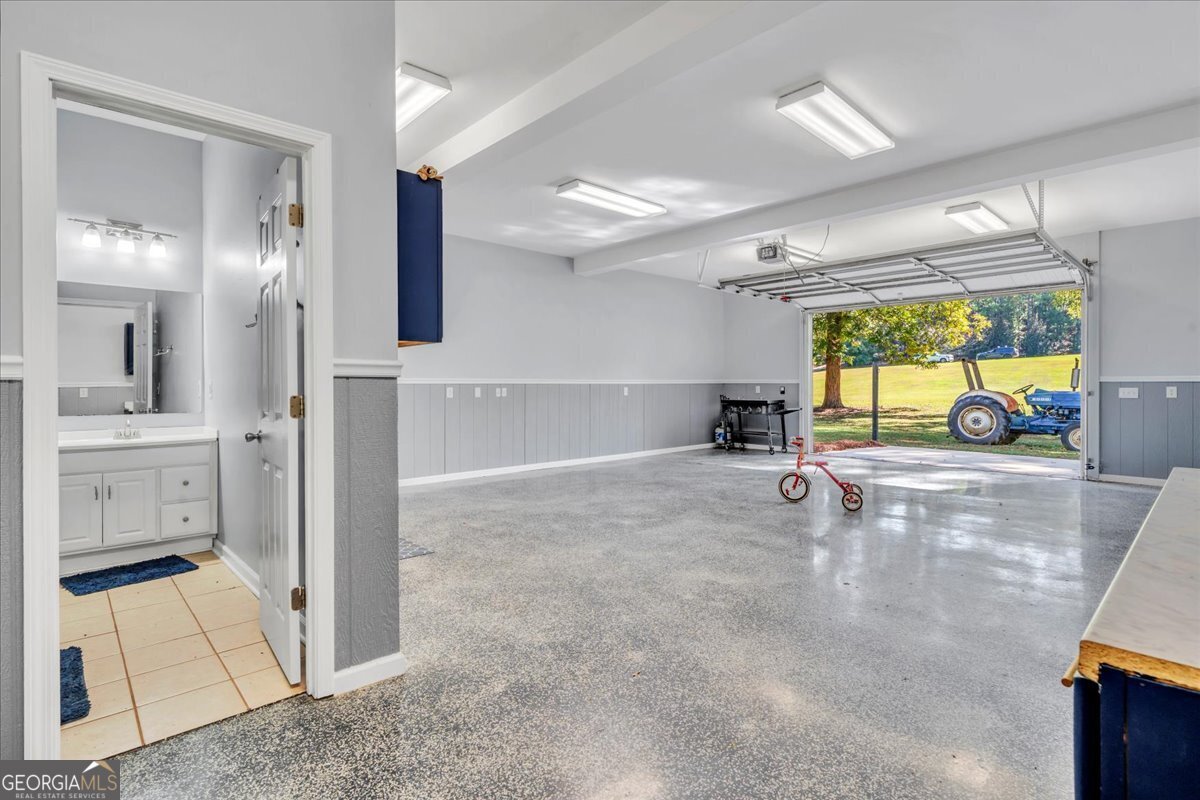 208 Crystal Drive Byron - 81