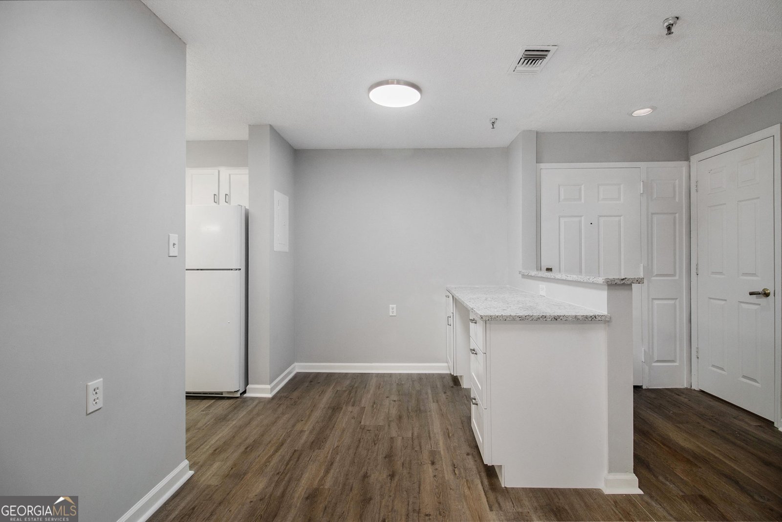 1800 Clairmont Lake Decatur - 11