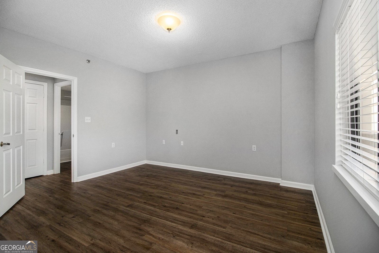 1800 Clairmont Lake Decatur - 20