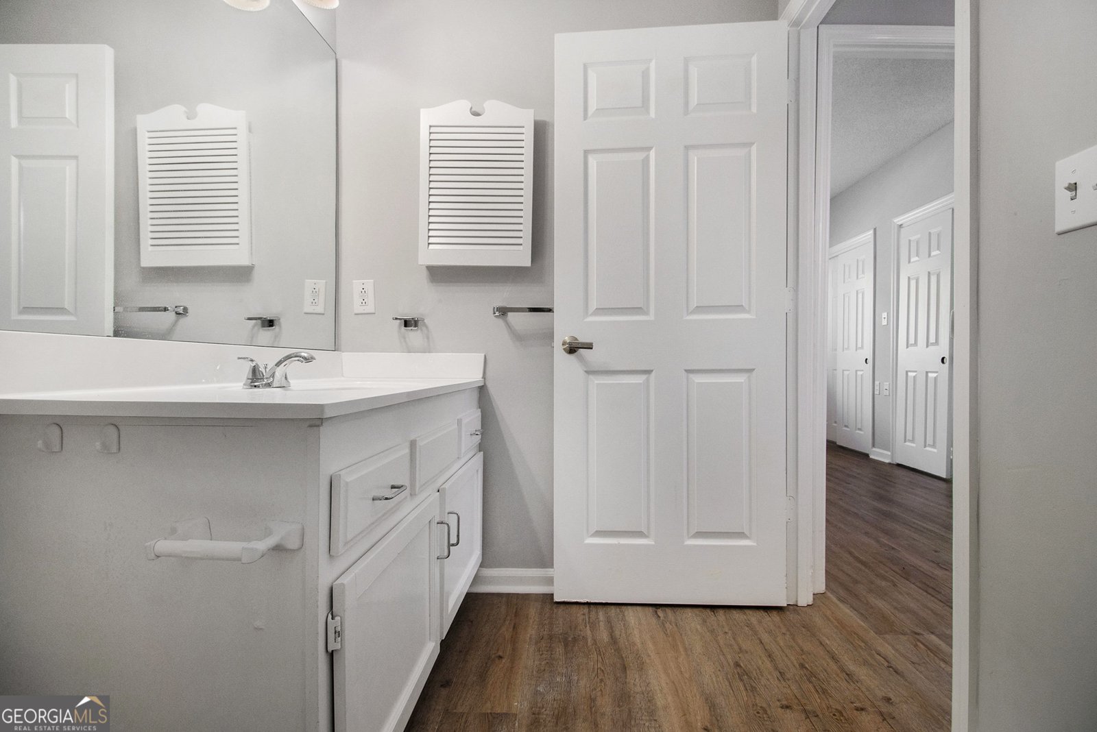 1800 Clairmont Lake Decatur - 24