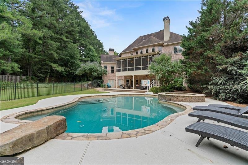 2325 Clement Road Cumming - 43