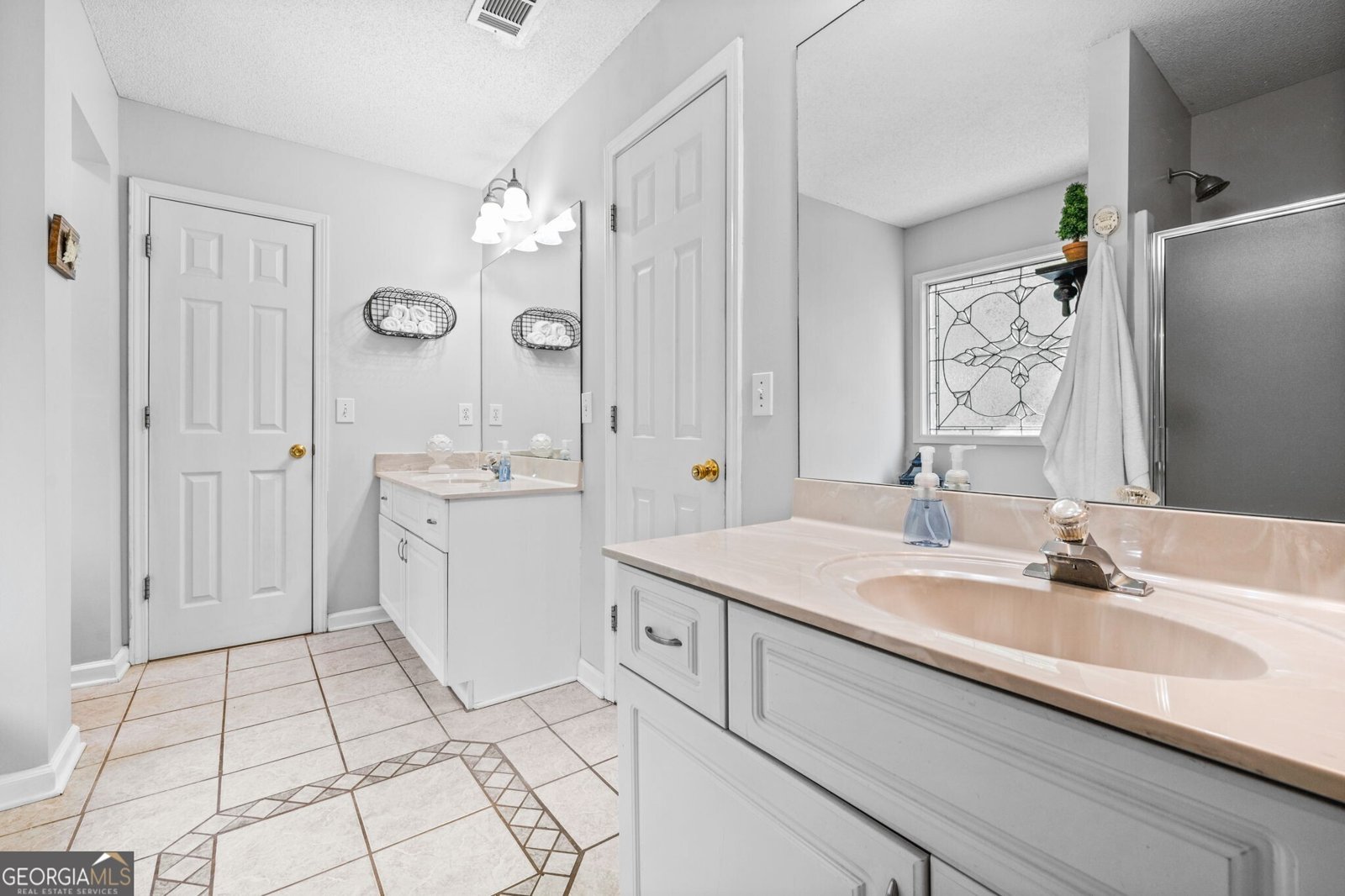 79 States Avenue Dallas - 22